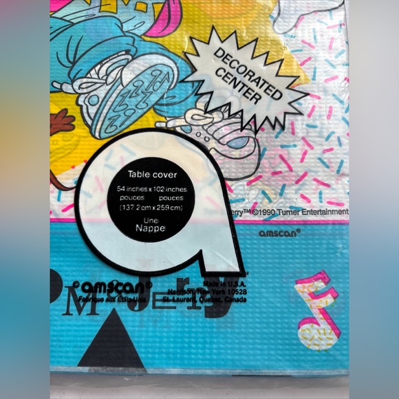 1990 TOM AND JERRY CARTOON 54" BY 102" TABLE COVER IN ORIGINAL PACKAGE - Picture 3 of 3